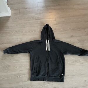 Vuori women’s restore oversized hoodie